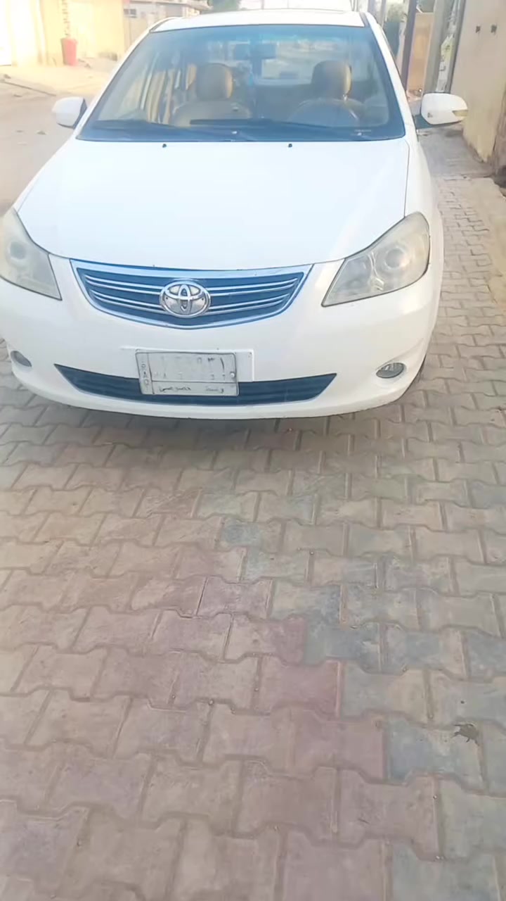 بي واي دي للبيع رقم واسط موديل ١٥ سياره جديده بيها بارد فقط باب السايق شويه تبريد حدادية خير من الله سياره مكانها الكوت كير ومكينه كفاله الاستفسار اتصل على الرقم ***********
