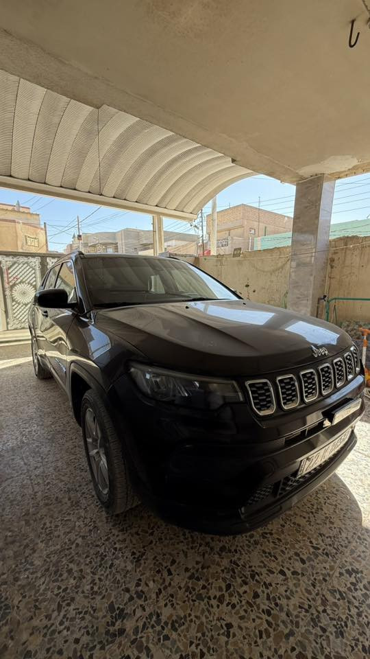 جيب كومباس موديل2022
السياره وارد امريكي لون اسود

محرك 4سلندر 2400

تحكمات ستيرن

شاشه وسطيه

تبريد قطعتين

جنطه كهرباء

نقط عمياء

تدفئه كشنات

كشنات جلد

تشغيل عن بعد

مانع انزلاق

كامره خلفيه

داخل اسود

الممشه 24.000 KM

سعره 136$ وبيه مجال  بسيط

بالنسبه للحادث   جاملغ مبدل نفس اللون وموضح بالصوره

 ***********
