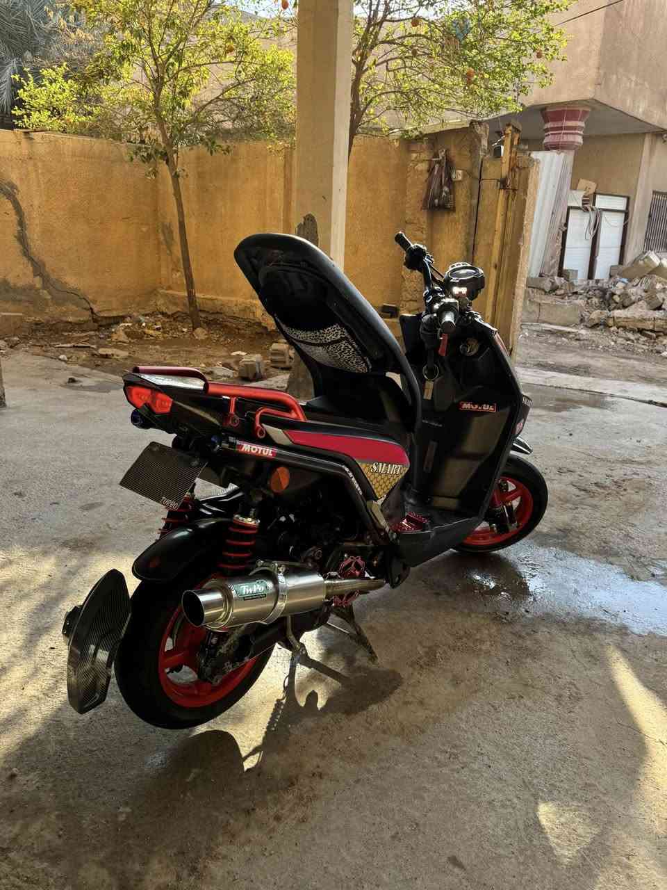 للبيع سكنس جبلي مزوده. مكينه ٦٣ هاون . دراجه متنلزم. هذا التزويد مالتها .
صدر امامي كرزي Dy ,
صالنصه رياضي بوري عدل( TWPO)
يدات بريك تي ماكس (TWPO)
قبق فلاوين رياضي
ستيرن مال كاوسكي كاربون فايبر الياف اصلي.  بك لايت 
كاربون فايبر الياف اصلي
سلف رياضي
بوشه ٦٣ هجم
كلجات رياضي 
فج بريمبو 
جاملغ امامي كاربون فايبر الياف اصلي
جامه كفر امامي كاربون فايبر الياف اصلي
جاملغ خلفي كاربون فايبر
شمعه سبع الوان
جكات جنطه 
(SMART )وشم رياضي
سبايدر رياضي
دبلات خلفي رياضي
طلاعات رياضي
قبق عنبار رياضي
صينيه رياضي
قبق شوته كاربون فايبر
رقم خلفي كاربون فايبر
عقل رياضي اصلي RC
كتف رياضي 
سدادة مال شاصي رياضي
بطاله مال صدر امامي رياضي

الدراجه ملغومه تزويد . مكاني بابل مركز المدينه 
*********** هذا رقمي بي واتساب 
السعر . مليونين بيهة مجال حك الجيه. المتعجبه الدراجه يعبر المنشور و الرزق للجميع🩵
