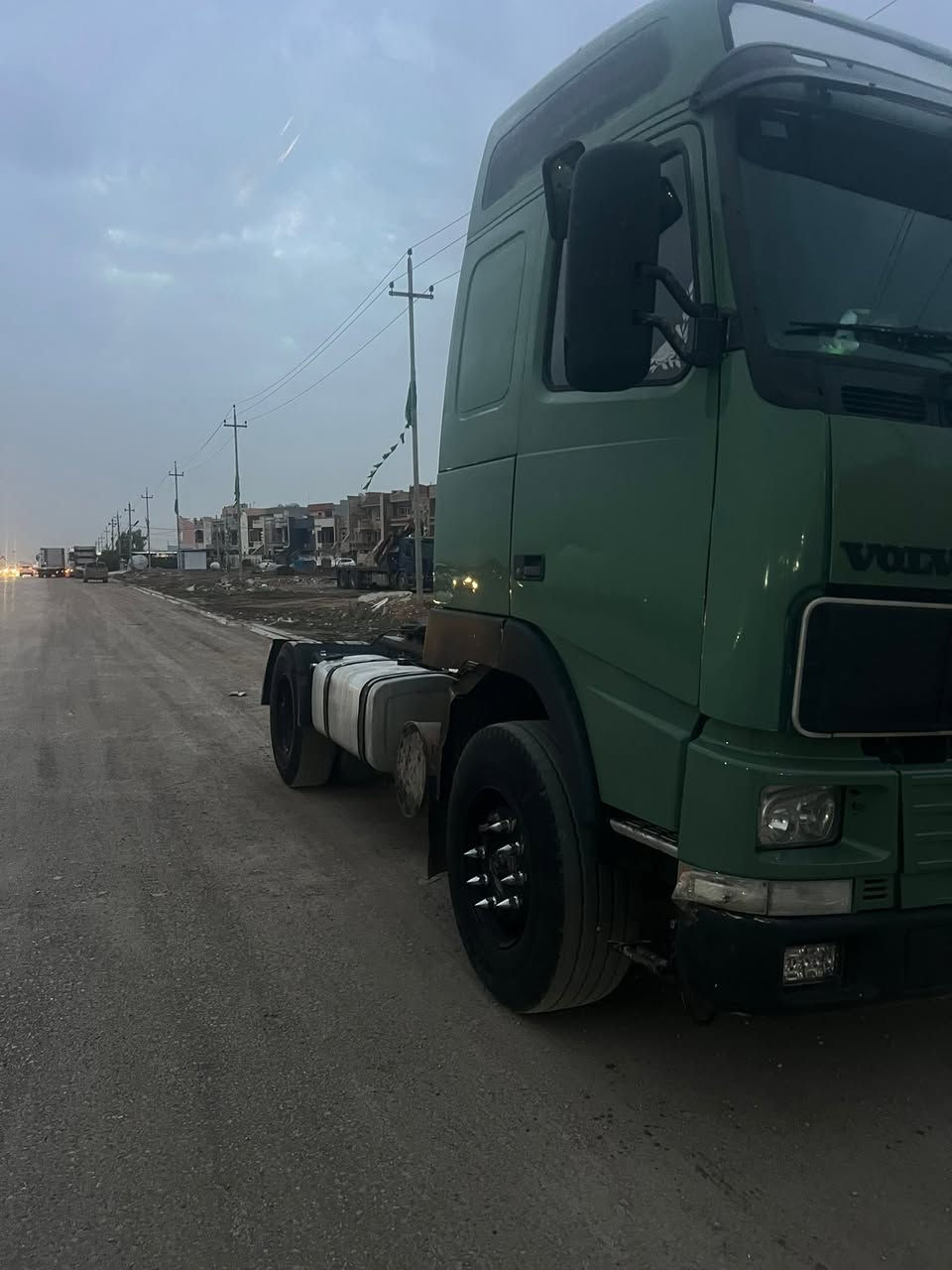 فالفو 96رقم كركوك كير محرك شاصي شرط
تخم تاير الرأس السياره بل شغل السعر 130  ***********واتساب
