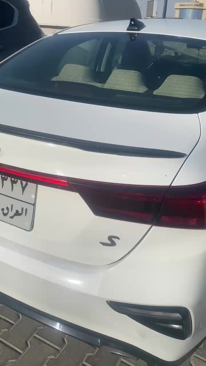 سلام عليكم 
سيراتو 2019 
سنويه منتهيه 
كفاله بيها بس بارد جاملق امامي 
جاهزه سياره 
عنوان جبيله 
سعر 95
مكلف بنشر 
رقم صاحب سياره 
***********
