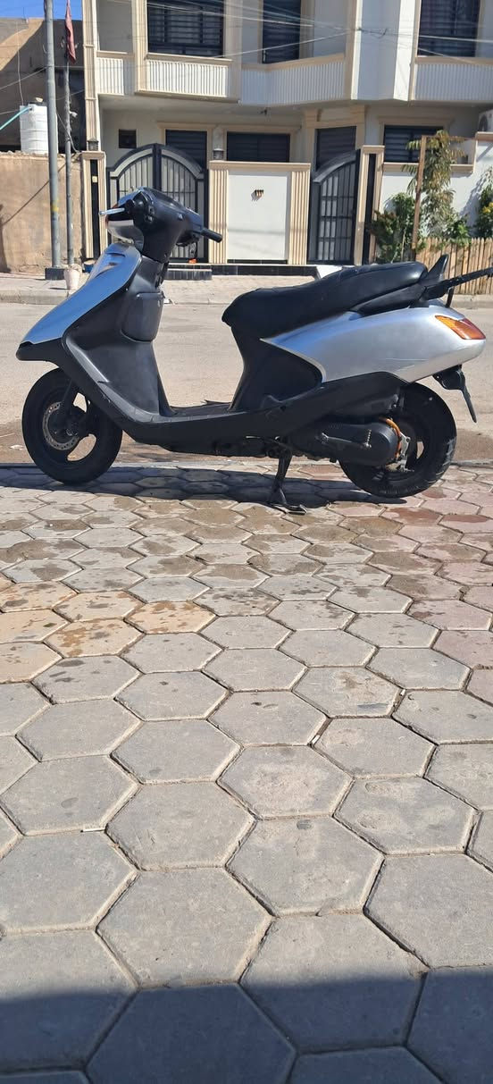 السلام عليكم
سبيسي ياباني   رمبه على وضع الشركه  كله بلادي على الفحص 
مكان كوت حي الجهاد  
سعر مليون ١٥٠  

***********
