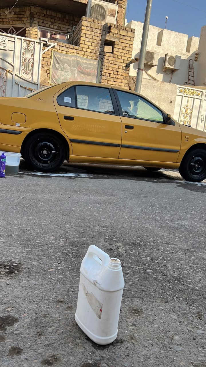 السلام عليكم سمند موديل 17 سياره بيه بارد بسيط بل باب الي وره سايق وباب سايق بيه صبغ بسيط كلش مشر عليه سياره جديده مكينه كير مكفول حداديه جديده تخم تاير جديد سياره سياره جديد هيئه غرامات مصفره خطين غاز بانزين سياره جديده هسه ناكته نكت 
ميسان قطاع 28 ما متواجد ع نت تصال على***********
البيع او مراوس عمارة, ميسان
