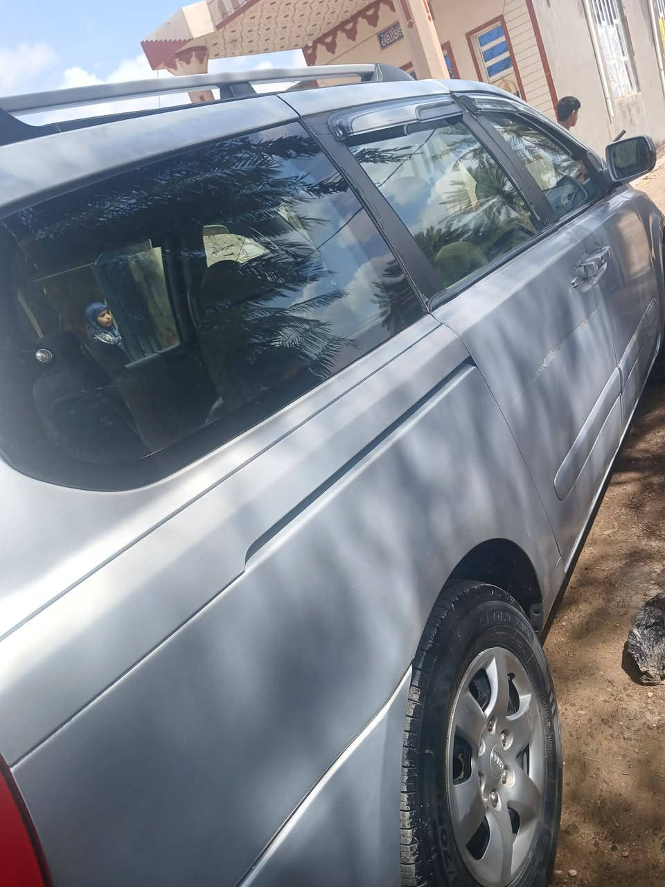 سيدونه 2008
ضرره جمالغ فقط بدون عابر 
بيه رش صبغ اكول حزام احسن 
سياره جاهزه كير محرك حداديه  كفاله
سعر ١١٥ وبيه مجال مكان سماوه الوركاء
***********
