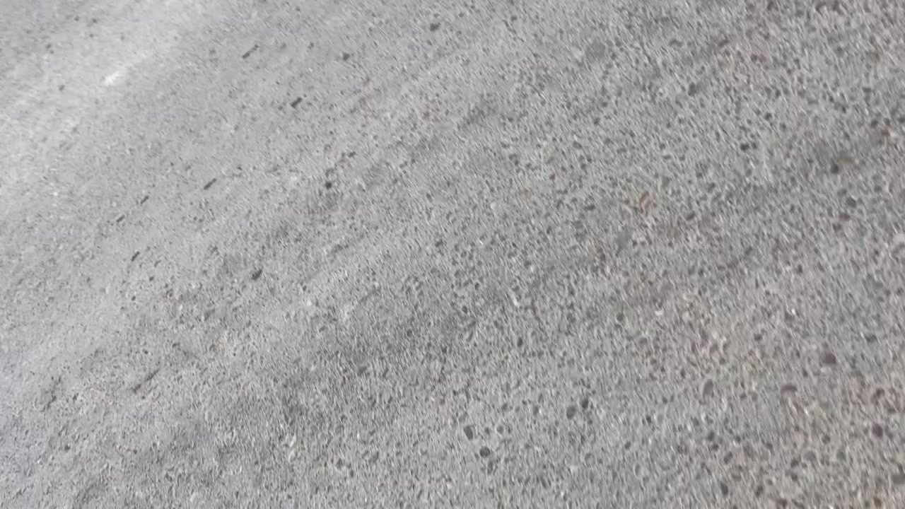 السلام وعليكم قطعه ارض للبيع شارع المدارس اتصال ***********
