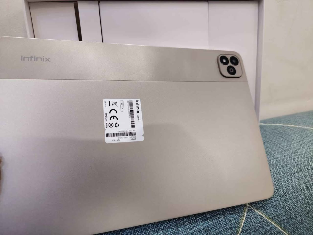 سلام عليكم 
تاب انفنكس مثل ما موضح بالصوره الجهاز بس مفتوح من الكارتون ملحقاته فقط لاصق شاشة وكفر والكارتون بدون شاحنه 

الناصرية مركز 
*********** ناصرية, ذي قار
