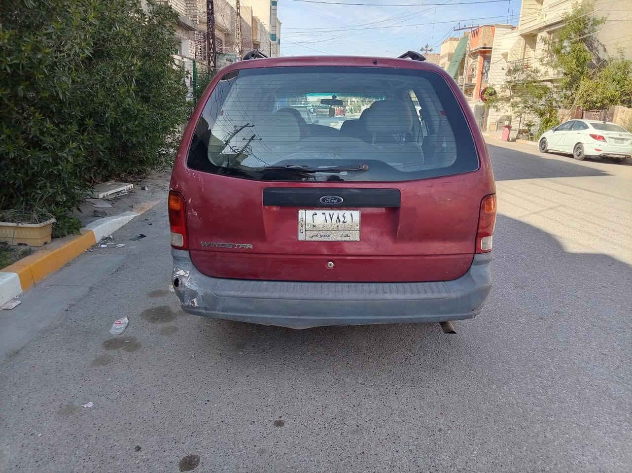 السلام عليكم فورد وند ستار موديل 2000 محرك وكير نضيفات صدر نضيف السياره كدامك بدون دواخل ابيع واقع حال بيه خربطه بصيطه رقم بغداد مشروع وطني داخله نضيف السياره بلاديه كله السعر 27وبيه مجال قليل مكاني الحريه استفسار استفسار*********** غير متواجد على الفيس
