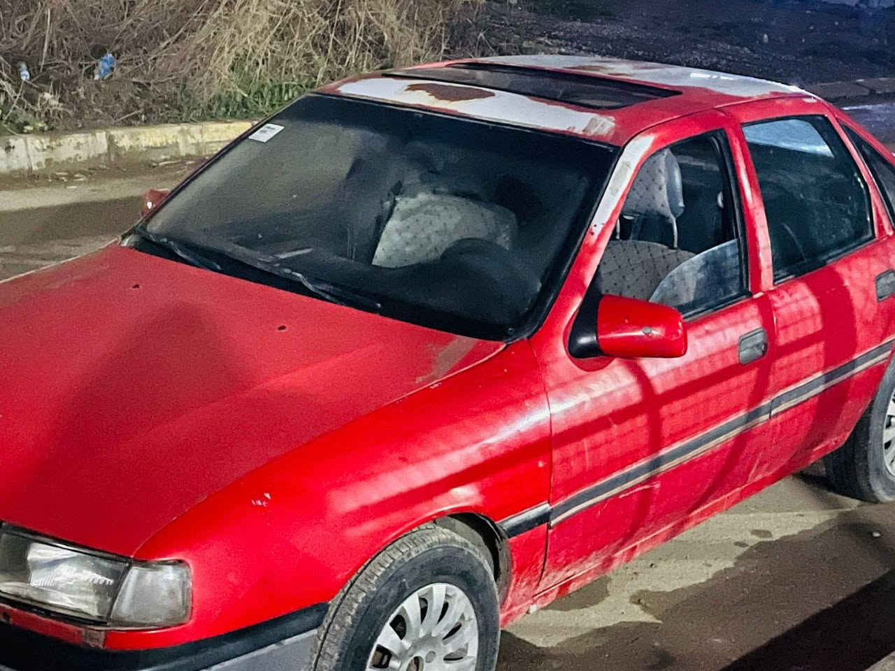 السلام عليكم سياره اوبل فكترا للبيع حجم ١٨ لون احمر موديل ٩٢ كير عادي السياره مصبوغ جاملغ الخلفي ودوائر والدوسات سياره حلوه ونضيفه كير ومحرك بشرط سياره لاصرف ولانفخ ولا رخاوه سالمه من الخيسان بيع او مرواس بفكترا. العنوان موصل تلكيف قرب جامع الياسين الاتصال على الارقام التاليه
.كورك   *********** /اسيا *********** /متواجد على الخاص
