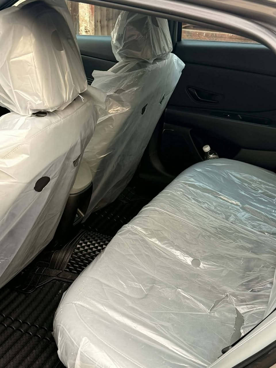 السلام عليكم
النترا موديل 2025 وارد امريكي حادثه موضح بالصور ماشيه 8000 ميل السياره لمتد 1/1 السعر 180 وبيه مجال للستفسار الاتصال عله الرقم *********** مكان السياره بغداد الامين الثانية
