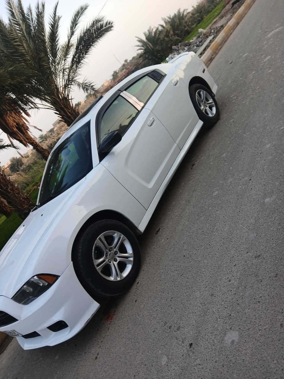 جاجر ١٣ خلجي مكينة وكير وحدادية تخم تاير جاهزه رقم بغداد بسمي تحويل مباشر السعر *********** ***********  السياره خليجي فول مواصفات فتحه شاشه جبيره *********** ***********
