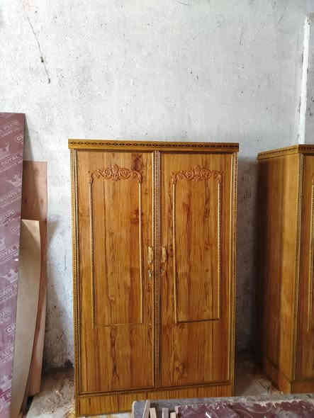 كنتور نجاره صاج سعر ٣ باب 200 و٢ باب ١٤٠ مكان مسيب حي المعلمين شارع نهر   حي طلاع رقم هاتف *********** ويوجد توصيل
