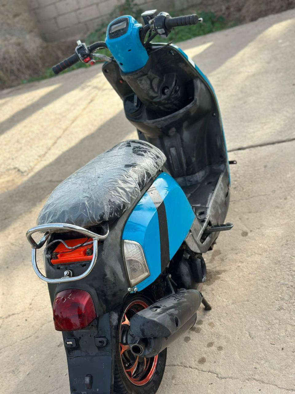 سلام عليكم ماكس بوليس ياباني حاويه للبيع دراجه نهضه هاون محركه شرط سبانه ما ممدوده عليه لا دخان ولا تنقيص دراجه تخبل ما نقصه برغي قبق باتري موجود مكان ديوانيه دغاره سعر ٥٥٠ وبيه مجال لطيبين لمو شراي لا يتعبني الاستفسار ***********
