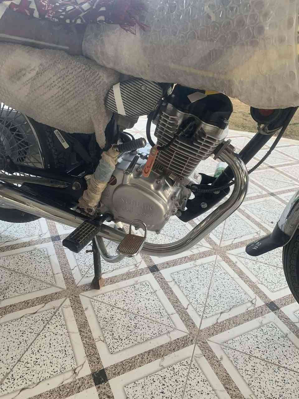 السلام عليكم
تايكر  23 للبيع اوراق محرك مكفول كهربائيات كلها شغاله السعر 670وبيها مجال مكان واسط الزبيديه ***********
