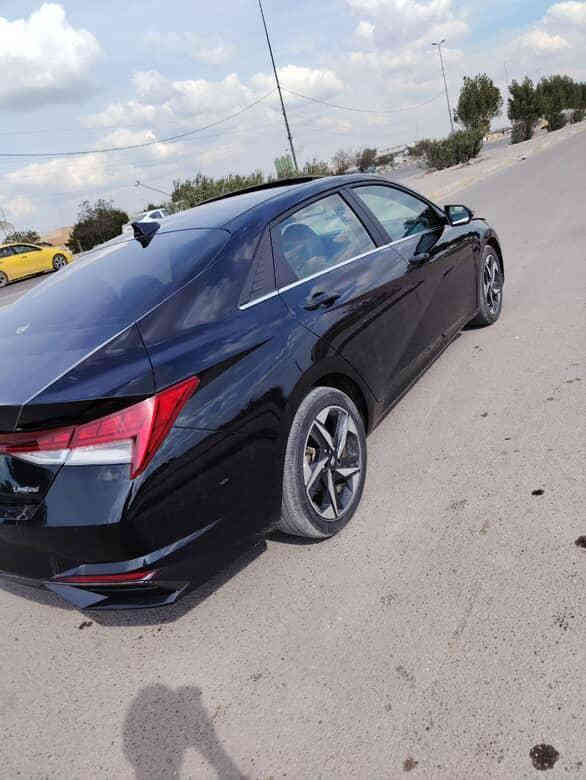 السلام عليكم 
النترا 2023 لمتد فول 1/1امريكي بدون رقم 
مكان السياره بغداد
تبديل دعاميه نفس اللون والبنيد فقط الكصه مالته ونصبغ نص بنيد فقط وعندي صور للتصليح بدون ايرباك 
راديترات بدنه كله بلاد على وضع الشركه 
محرك 2000دوش
ماشيه 34ميل مشي امريكا فقطط 
المواصفات 
بصمة تشغيل+بصمة ابواب لمس والجنطه بصمه 
فتحه 
رادار امامي جانبي خلفي 
جنطه ذكيه تفتح عند الاقتراب 
كشنات جلد +تدفئه+كشن السائق كهرباء
شاشه متصله تدعم ابل كار بلي واندرويد اوتو 
سايد بريك بصمه 
كامره خلفيه +حساسات خلفيه 
نقاط عمياء
تحديد مسار 
اشاير بالمري 
لايتات 3عدسات ولد خلفي 
نضام اوتو هولد 
السعر 150 سياره بدون رقمممم 
السياره مبولشه وعليها نانو سيراميك 
العنوان شهداء السيديه 
***********
