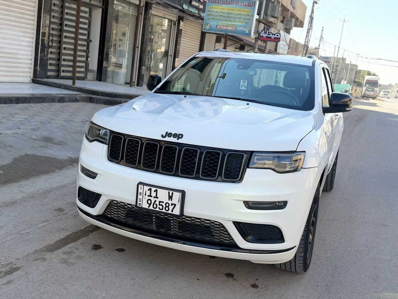 السلام عليكم جيب وارد امريكي موديل 2021 فئه اكس مفوله للاخير مكينه 6 سلندر ماشيه 92 الف كيلو متر صور الحادث وسونار ورقم الشاصي بلمنشور مكان السياره كفاات السيديه تقاطع درويش 
السعر 260 وبيها مجال 
***********
