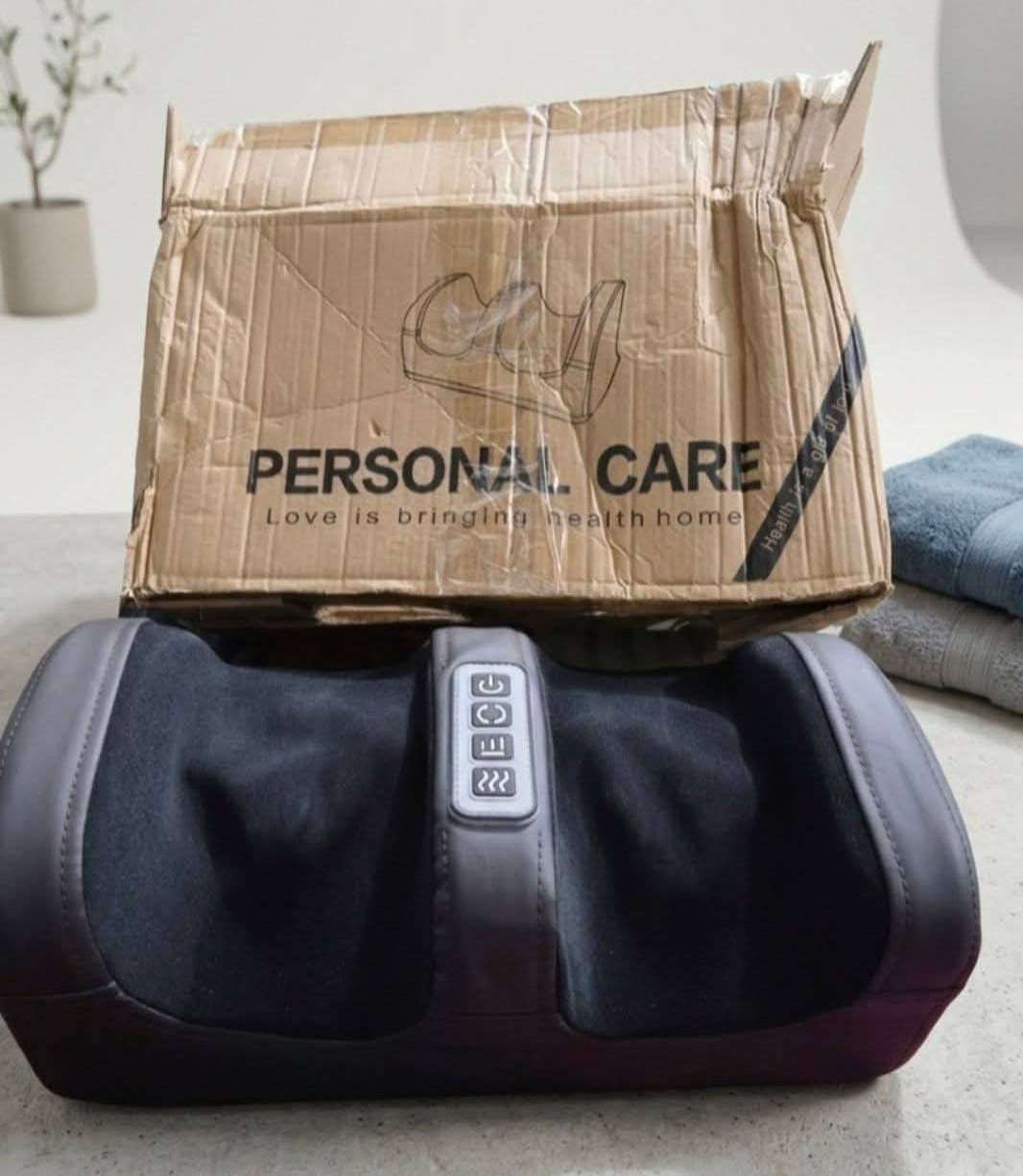 السلام عليكم بساط تدليك القدمين بتقنية التحفيز الكهربائي للعضلات (EMS) يعتمد بشكل أساسي على إرسال نبضات كهربائية صغيرة لتحفيز عضلات القدم والساق مما يساعد في تحسين الدورة الدموية وتخفيف التوتر
و جهاز تدليك (مساج) للقدمين والساقين السعر 30 الف ثنينهم


**إذا كنت صاحب هذا الإعلان وتريد حذفه لأي سبب، رجاءا أرسل رسالة إلى الدعم الفني**