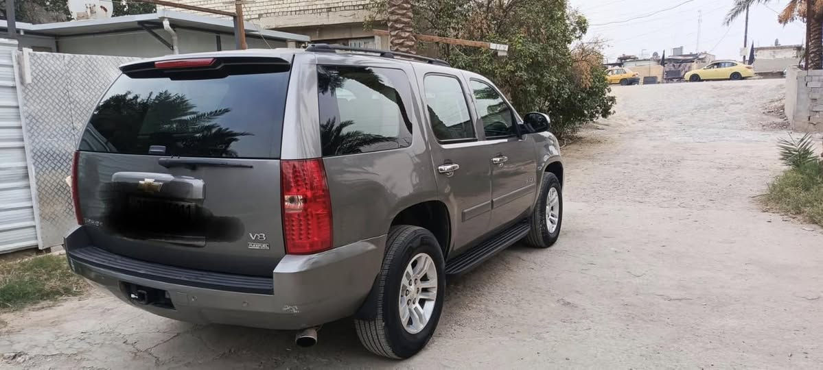 سلام عليكم
تاهو للبيع LT2007 بس مواصفات LTZ
مواصفات السيارة
1- شاشة كامرة حساسات
2- فتحة سقف
3- كشنات كهرباء
4-اشاير بالمري
5-مري شفط
6-تحكم بدوسة البانزين والبريك
7- كشنات جلد رصاصي
8-تحكم ستيرن
9- مثبت سرعة
10-قطعتين تبريد ثلج
11-تحكم تبريد منفصل
12- اربع انظمة دفع
13- تشغيل عن بعد
14- انارة ترحيب
15- ادامة كاملة للسيارة 
سيارة قطعة واحدة صبغ وبيها بارد قليل مثل ما موضح بالسونار السيارة صدر جديد نوزلات بلكات جدد راديتر جديد مشط ستيرن جديد فيت بم وعبوة وفلتر بانزين جديد فقط (حجر البيئة ملغي اني لاغي) والباقي كفالة رقم سليمانية الجديد بأسمي سنوية 2026 مكانها بغداد

***********
