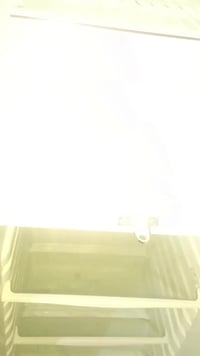 ثلاجه • تشتغل • ماتبرد