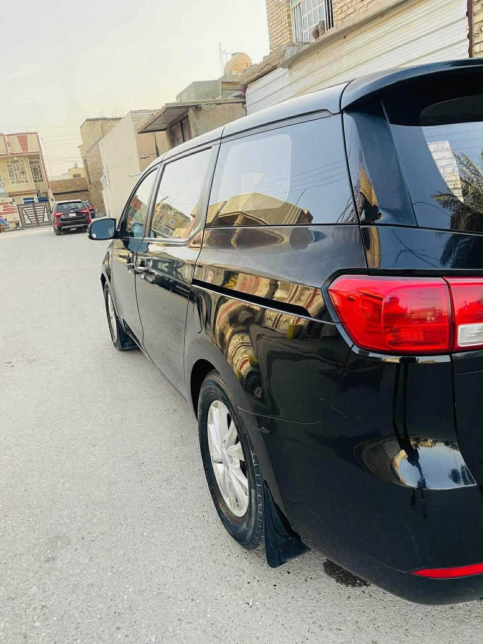 السلام عليكم
سيدونا2017 للبيع مروس ترهم 
رقم ذي قار  جدید انكلیزی 

مابیها اي نواقص 
السیارة باسمنا
مکان السیارة بغداد 
سعرها 175$و بیها مجال للطیبین
للتواصل *********** او هاذه ***********
موجود واتسئاب صور حادث موجوده بلمنشور
