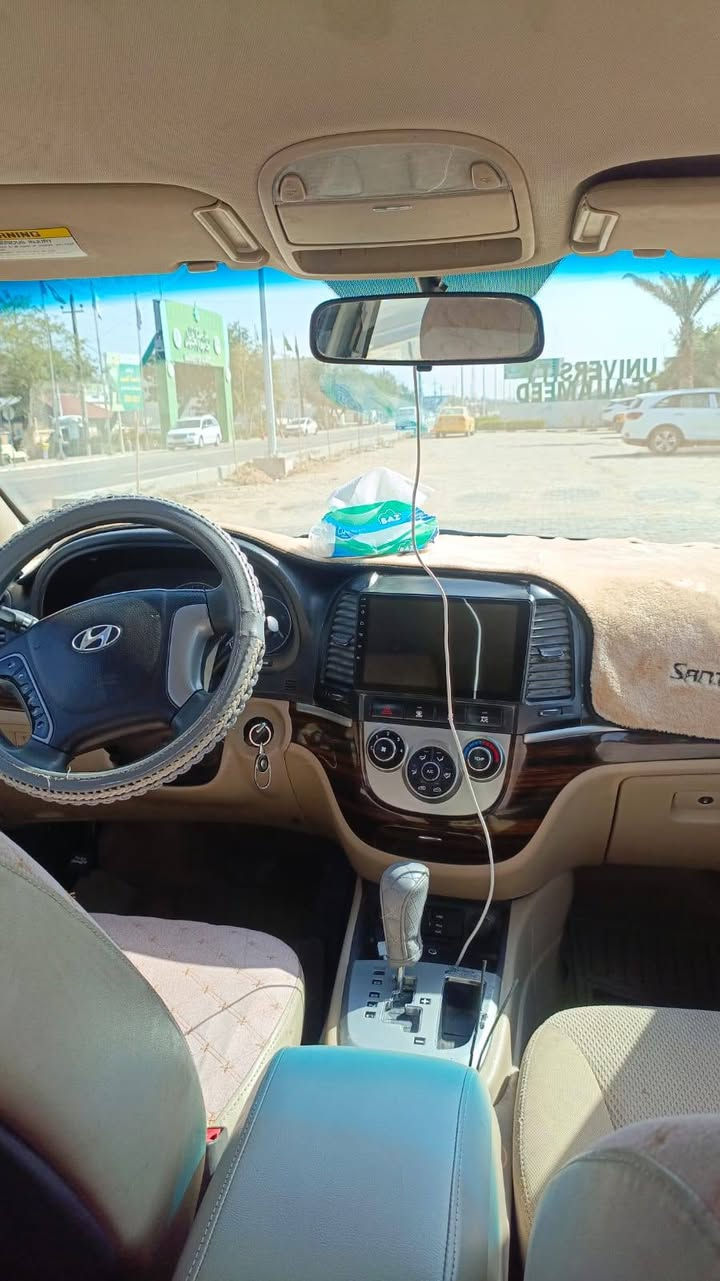 السلام عليكم
سنتافي2012فول  خليجي موصفات عده الفتحة ول بصمة 

سيارة مصبوغة عام اثر جفية   وتعمير درجة اولة 

  بدون دواخل  لغود شواصي كفالة

مكينة ٦ سلندر  

٧ راكب 

مري شفط

 دك جرس من تعبر (١٢٠)

مكينة وكير كفاله 

مكان سيارة كربلاء 

سياره باسمي شرط تحويل. يعني مباشر عقد مروري مو مكاتبه

التواصل ***********
واتساب موجود 
واذا ماعندك رصيد رمش واني اخابرك لحد يعلق ويكول السعر بي خطر ع حياتي او من هذا القبيل
