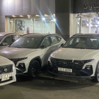 توسان 2025 زيرو مرقم بغداد لوحة وسنويه  الموصفات قماره ابيض  كشنات تبر...