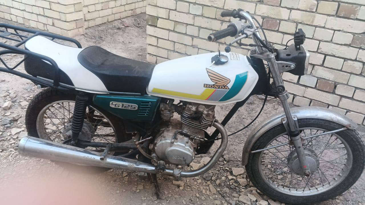 دراجه للبيع مكان الهاشميه الي شراي يتصل عله هذا رقم ***********
