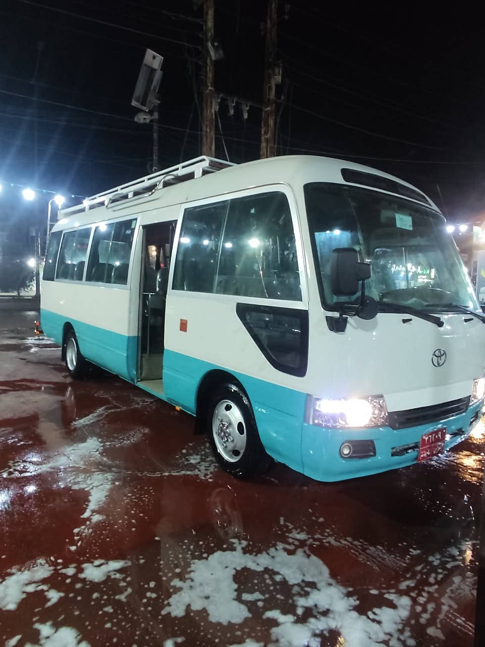 السلام عليكم للبيع كوستر موديل 2014
السياره جاهزه من كلشي مكينه كير اكسل تخم تاير  بيهه صبغ البجم مبخر فقط ومكانات بل ذيول 
مكان السياره بغداد السعر 320 وبيهه مجال للاستفسار ***********
