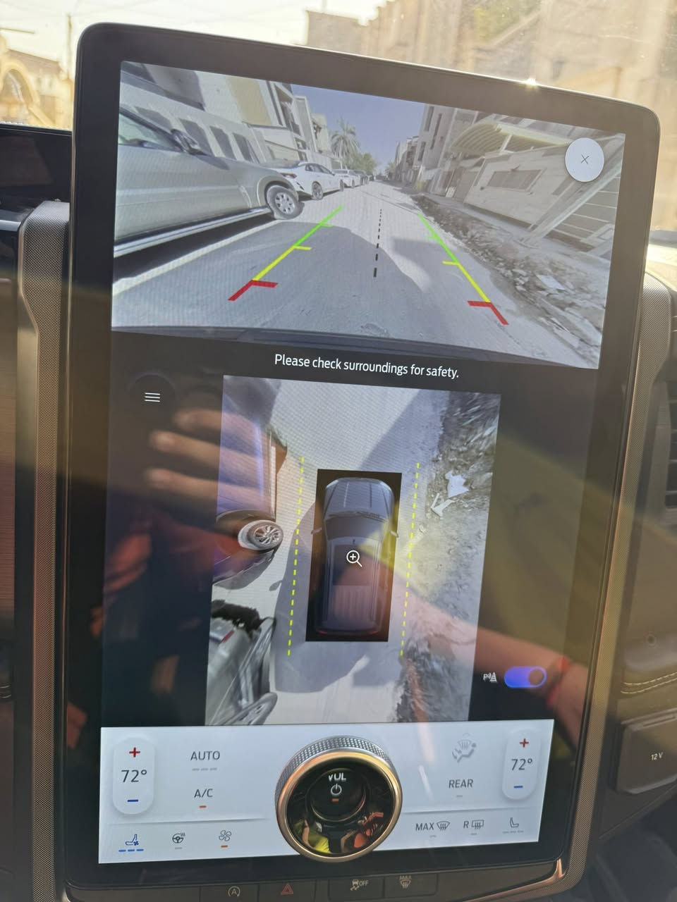 نعم
السلام عليكم...

• فورد اكسبديشن 2023 رقم

اربيل سياره

• مواصفات بلاتنيوم يعني فول

الفول

ضرر السياره فقط جاملوغ امامي

وحافه البنيد بدون اي دواخل ولا لغدو ولا شاصي

ماشيه سياره 16 الف ميل

صبغ سياره الجاملوغ حافه البنيد

فقط

ايرباك سستم راجع مال سياره

اي استفسار 0774997389


**إذا كنت صاحب هذا الإعلان وتريد حذفه لأي سبب، رجاءا أرسل رسالة إلى الدعم الفني**