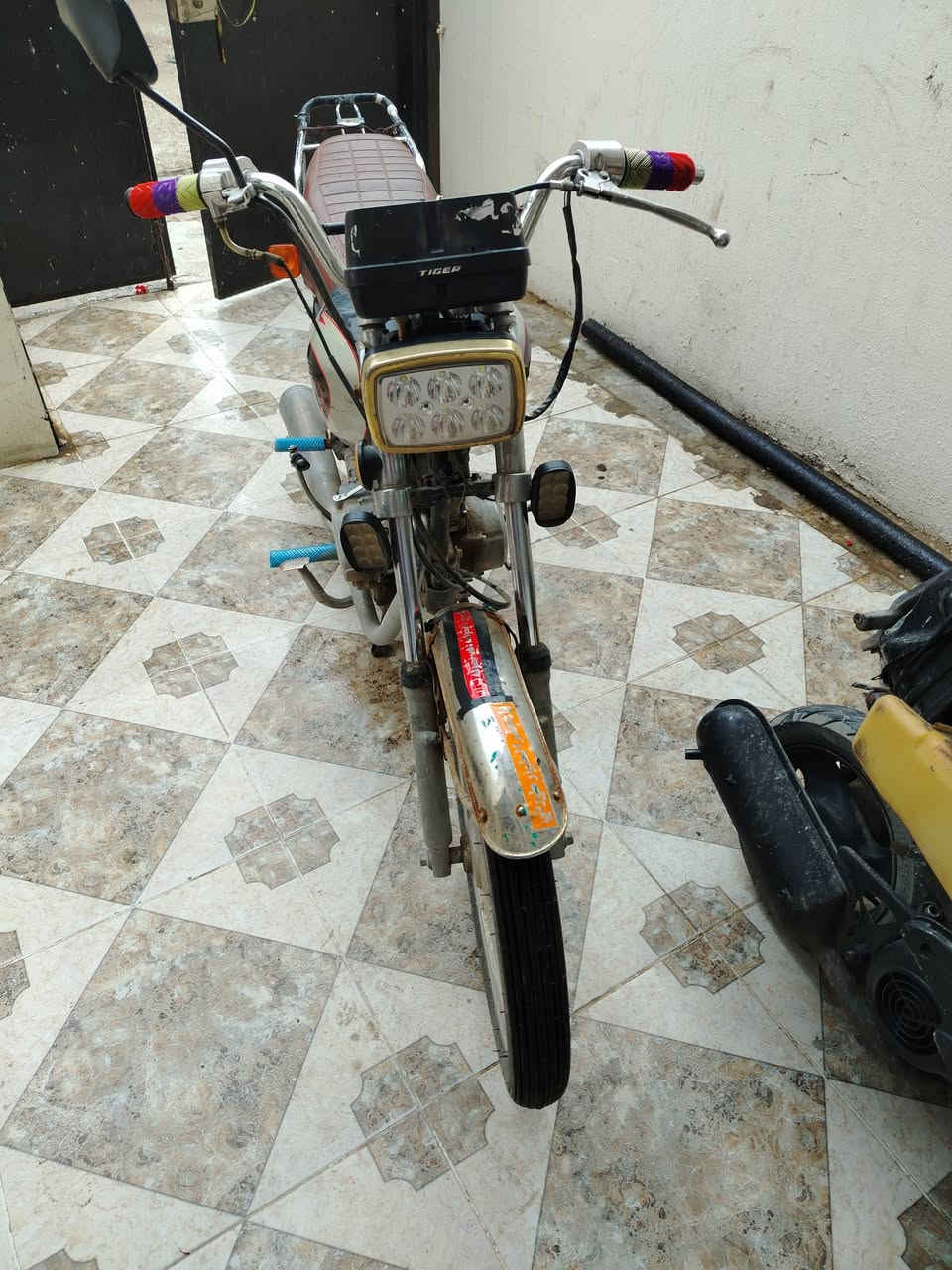 سلا عليكم دراجه اربع كير لبيع لا صرف ولا بخار بس وساب اجواب ***********
