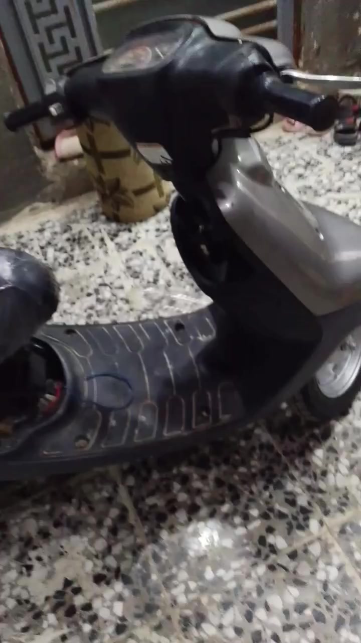 السلام عليكم عندي بطه للبيع نضيفه تايرات جدد كفر اصلي بس يمكن كامت شغلته اشتغلت ونطفت بعد ما شتغلت


**إذا كنت صاحب هذا الإعلان وتريد حذفه لأي سبب، رجاءا أرسل رسالة إلى الدعم الفني**