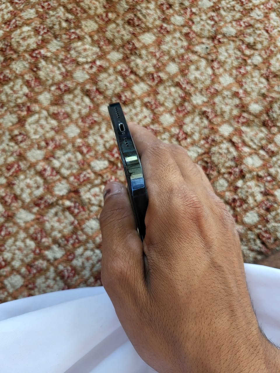 12 برو ماكس مبدل شاشة و بطارية ذاكرة 128 للبيع و مراوس شراي خاص و اتصل ***********
