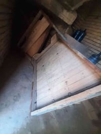 عدي عربانه ثلاثيه خشب للبيع  موجود عل خاص وهذا رقمي 07762936815