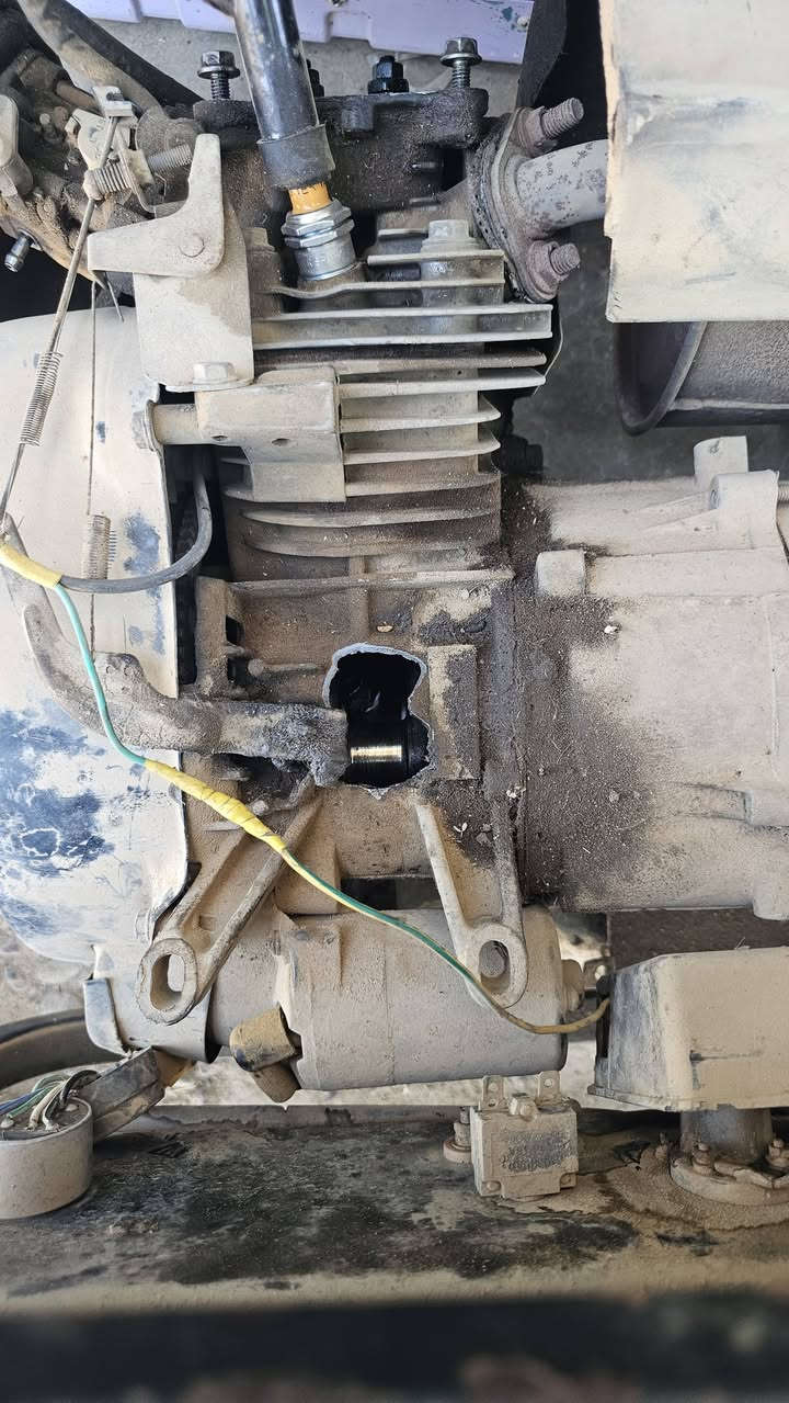 مولد استرا بهالشكل للبيع الملف شغال يولد 8 - 10 امبير


**إذا كنت صاحب هذا الإعلان وتريد حذفه لأي سبب، رجاءا أرسل رسالة إلى الدعم الفني**