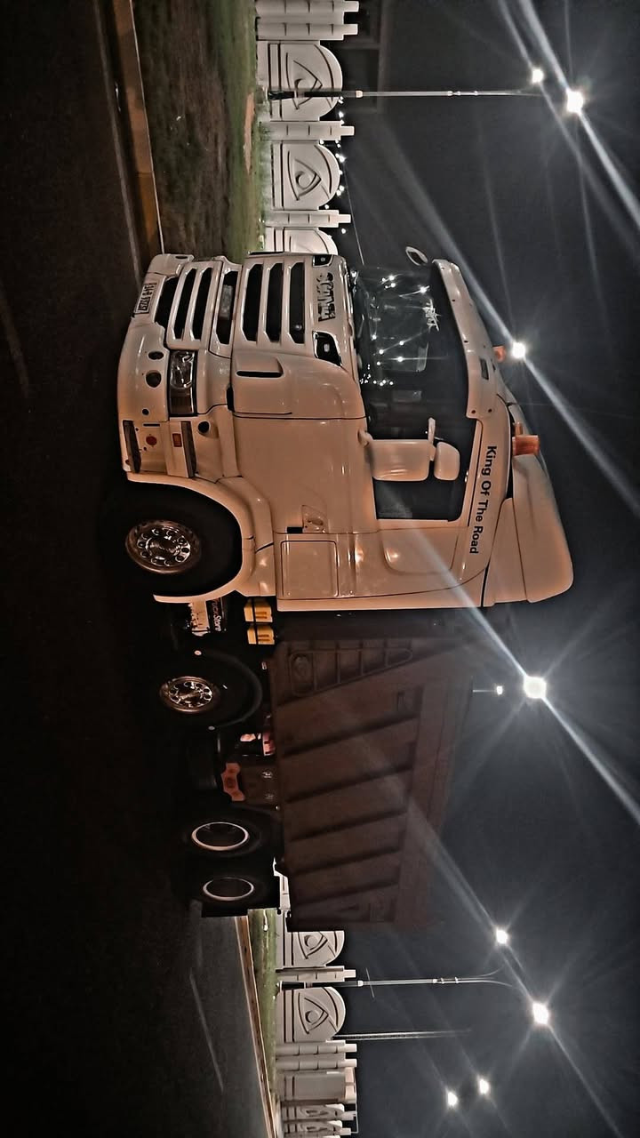 سلام عليكم سكانيه عكرب للبيع عكرب بلاد مكينه 420نجكتر بزون توه شاده سياره كفاله عامه  رقم بصره تحويل ثاني يوم رقم نكليزي بدي عمل بيت زويد 2025 كله شغاله سياره مابيه اي نقص تخم تاير  كير عادي  مجموعه 26 ورده لسياره مديله 2013  سياره ربع ماتخسر عليه كبل للشغل معتني بيه كلش وشراء يجي وشوف بعينه سياره حله من صور وشراي يتصل ***********
