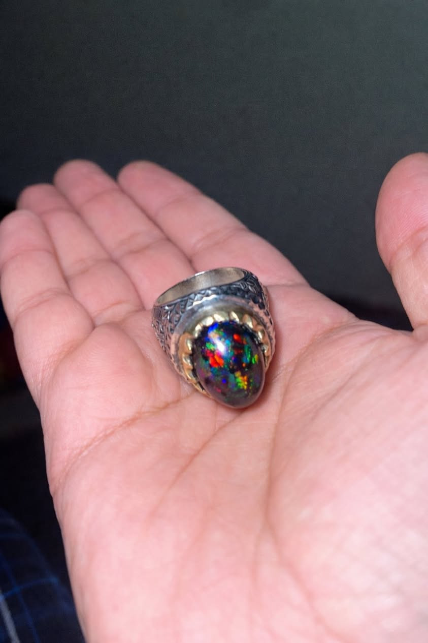 حجر اوبال خشن وخاتم صياغة يدوية خشنة وفاير عالي اخشن حجرة اوبال نوادر للبيع !


**إذا كنت صاحب هذا الإعلان وتريد حذفه لأي سبب، رجاءا أرسل رسالة إلى الدعم الفني**