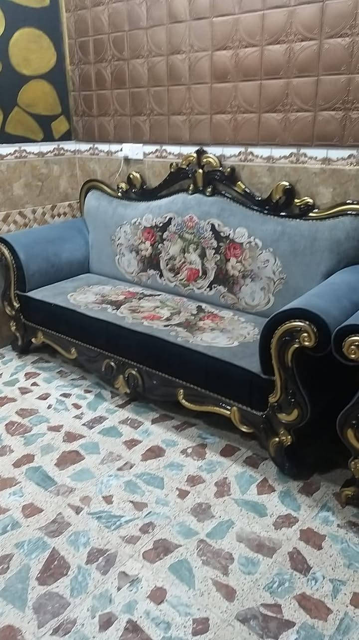 السلام عليكم تخم قنفات عشر مقاعد شغل درجه اولى السعر 400 الاستفسار اتصل على الرقم ***********
