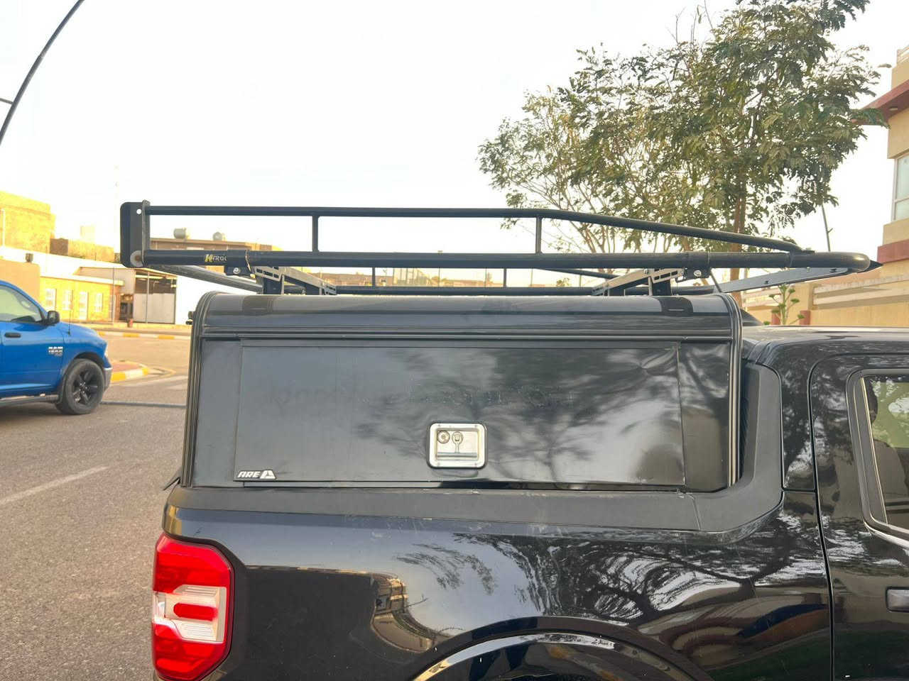 صندوق مافرك فورد بلادي للبيع
 شركه لونه اسود 
***********
