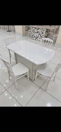 ميز • ٥٠ قطعة • نظافة ٨٠٪