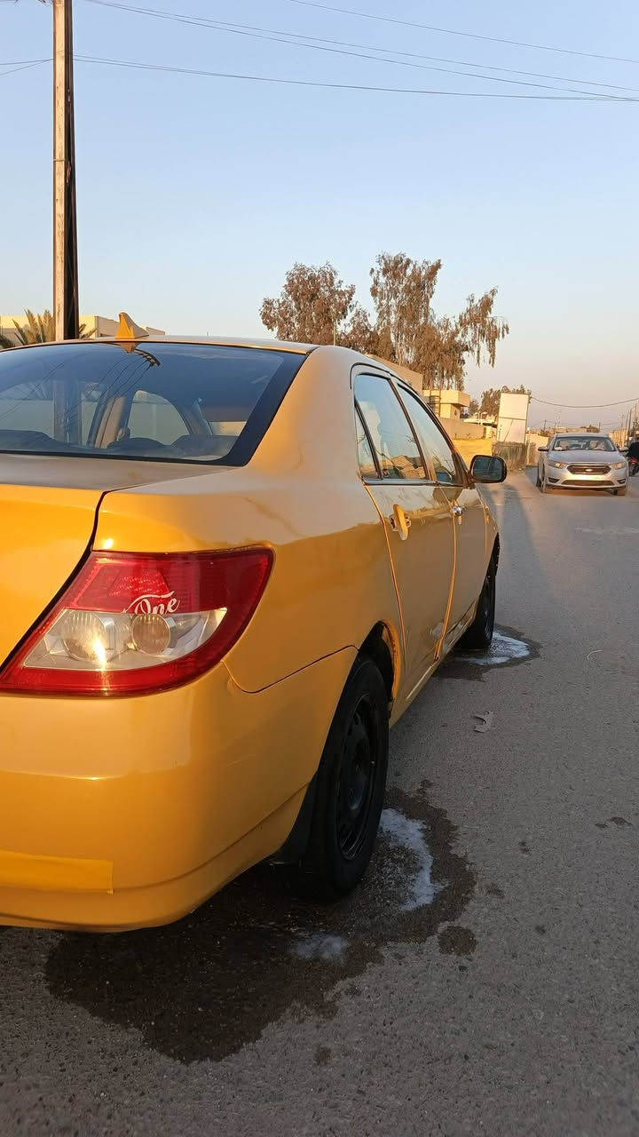 سلام عليكم
بي واي دي f3 2010
كير مكفول 
مكينه مكفول 
كهربائيات كامله وجاهزه 
تبريد مكفول 
غرامات وهيئه مصفره 
ملاحظه السياره مصبوغه عام ضربتهة جاملغ خلفي 
ولسياره نصبغت بل كامل 
تايرات جدد 
نقص اذان خلفيه فقط 
صدر امامي خلفي جديد 
السعر 36 وبيه مجال 
***********
 رقم بغداد مكانهة بغداد
