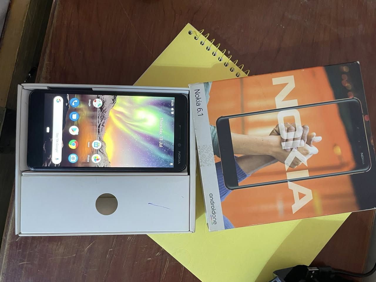 نوكيا 6.1 معالج سناب دراكون
ذاكره 32 
بصمه اصبع
غير داخل صيانه
السعر 45 الف 
حلة شارع 40
***********
