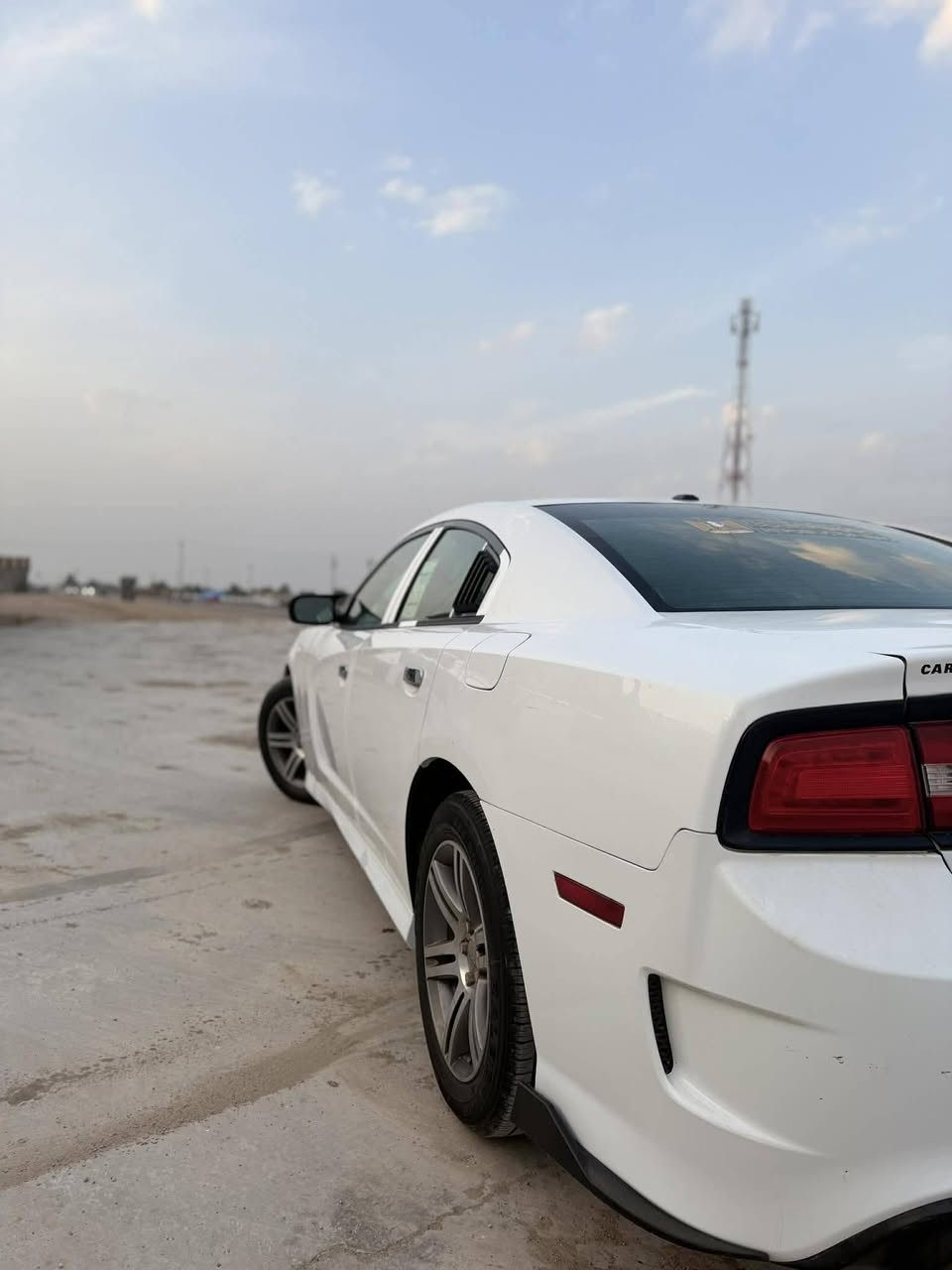 جارجر موديل 2013 أصل
وارد أمريكي حادثه جالمغ وبنيد تبديل قطع اصليه بدون دواخل 
رقم بغداد تحويل مباشر 
ماشيه 129 فقط 
محرك 3600
كير طياره 8نمر 
سياره جاهزة كير محرك حداديه تبريد 
ويل خليجي 18 +تخم تاير  
كشنات جلد 
منضومه زنون 
سياره ما عايزه برغي 
سعره 145وبيه مجال 
***********
***********
