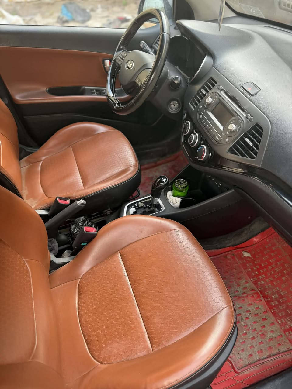 كيه بيكانتو  2016للبيع مكفوله من الضربه والتبديل والصبغ 
فول ماعده البصمه ماشيه 69الف سياره جديده 
مكاني الكريعات ***********
