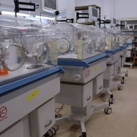 مصنع أجهزة • حضانات الأطفال • أكبر إقليمياً