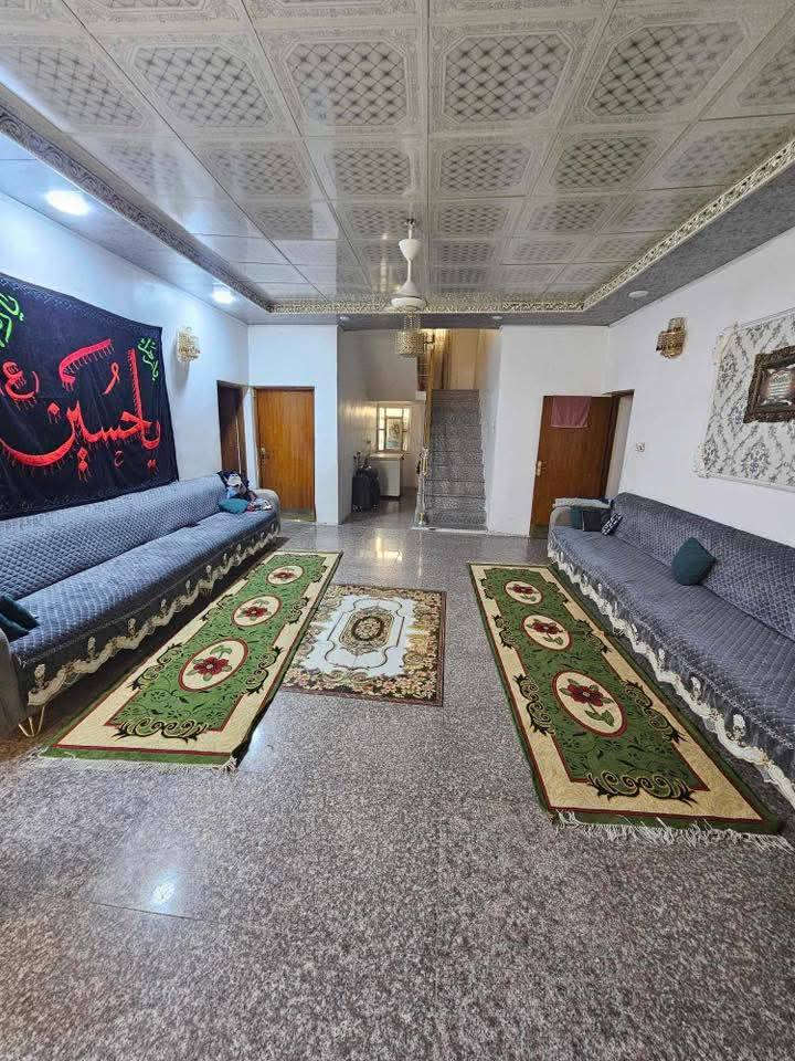 #تنببة: ننشر اعلاناتكم مجاناً حتى نخلصكم من صفحات بنت الصرخية اللي تبتزكم بارصدة 
___________________________________
🏡 بيت مميز للبيع – فرصة رائعة
📍 الموقع: المدحتية – شارع البطاوي القديم، مجاور سيد حبيب العوادي.
📐 المساحة: 600 متر مربع
📄 نوع السند: طابو زراعي – سند 25
🏠 عدد الطوابق: طابقان
🔹 الطابق الأرضي يتكون من:
* غرفتين و صالة و استقبال مطبخ حار وبارد و هول مع صحيات داخلية و حديقة واسعة مع كراج كبير
🔹 الطابق الثاني يتكون من:
* سويت كامل
* غرفة إضافية 
💰 السعر مناسب جداً وللجادين فقط.
📞 للاستفسار والتواصل مباشرة مع صاحب الدار (واتساب واتصال): ***********
