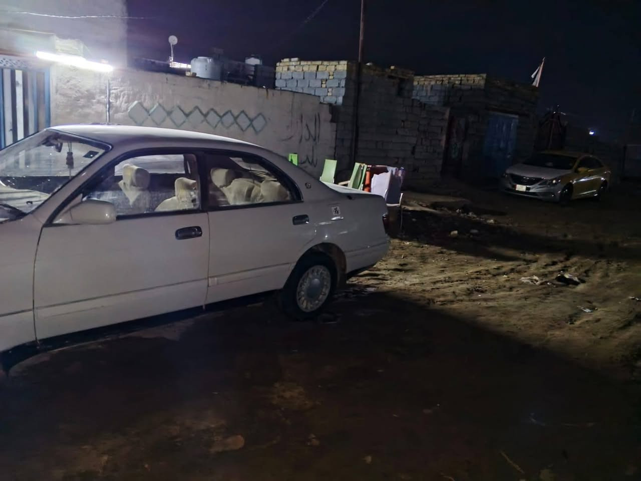 بطه منفصل موديل 1993رقم انكليزي مكفوله من النقل ولكص ولاصوليات مداور ثاني يوم مكينه 2500جديده حداديه جديده تخم تأير ويل كب تبريد خلفي امامي شاشه كامره يوبي اس السعر 55وبيه مجال حك الجيه ***********
