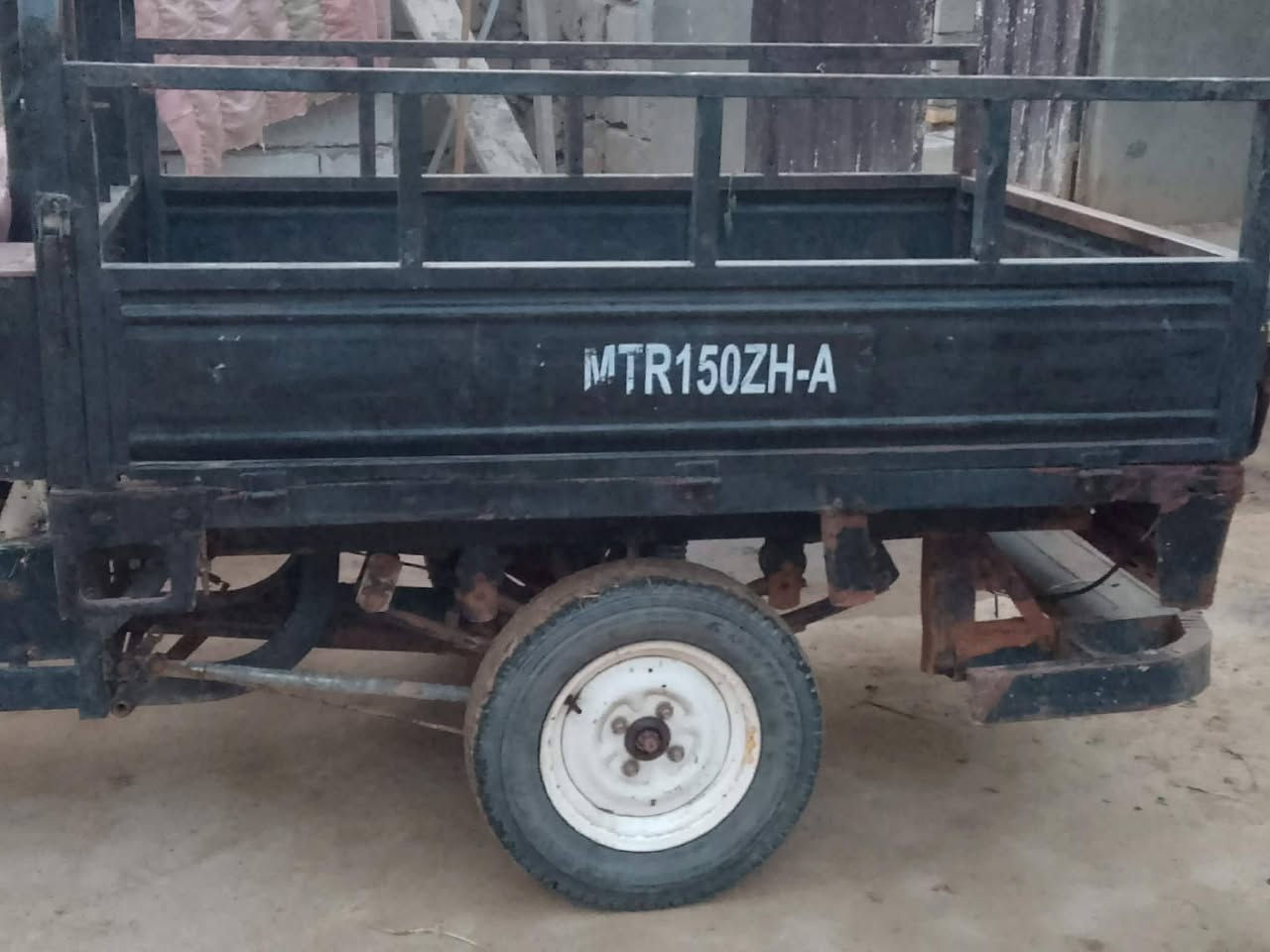 سلام عليكم عمي ستوته للبيع مديل 2015 اوراق اصولي بسمي ستوته مكفوله وحلوه مكينه بيهة بخار قليل  نكره سلف لايتات كلهة شغال  اكسن 2007 بلاد   لسعد 1500وبيهة وجال 
مكان نجف مشخاب طبر ال براهيم 
*********** هاذة رقمي وبيك خير وتلل
