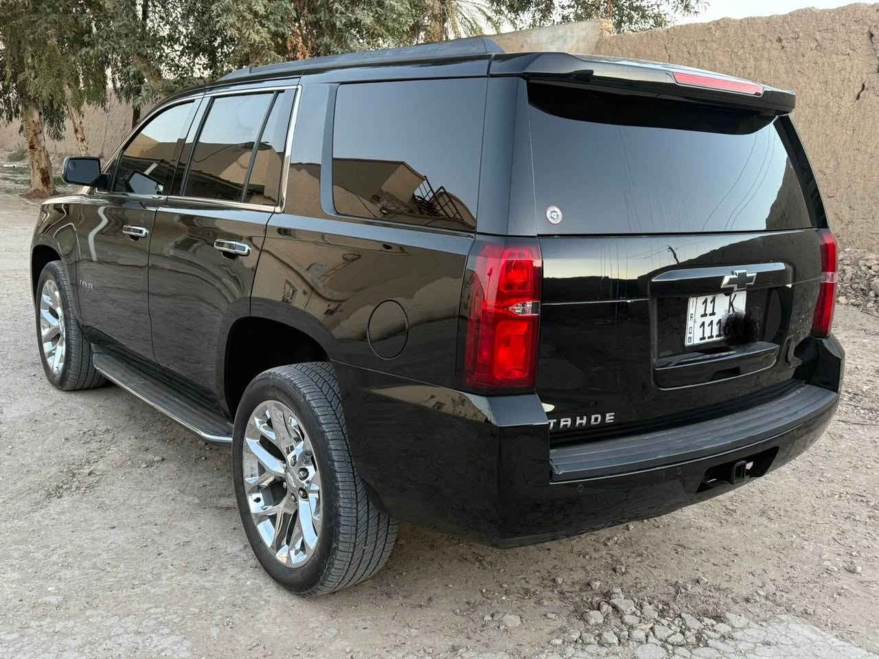 للبيع او مراوس ب لكزز 
تاهو 2020 lt
امريكي حادثها جدآ بسيط شخط في الجاملغ 
بدون ايرباك 
دخول جديد رقم مميز بغداد باسمي 
ويل ٢٢ اصلي تخم تاير بريجستون
قاصه
مقاعد كهرباء 
للتفاصيل اكثر 
*********** بغداد, العراق
