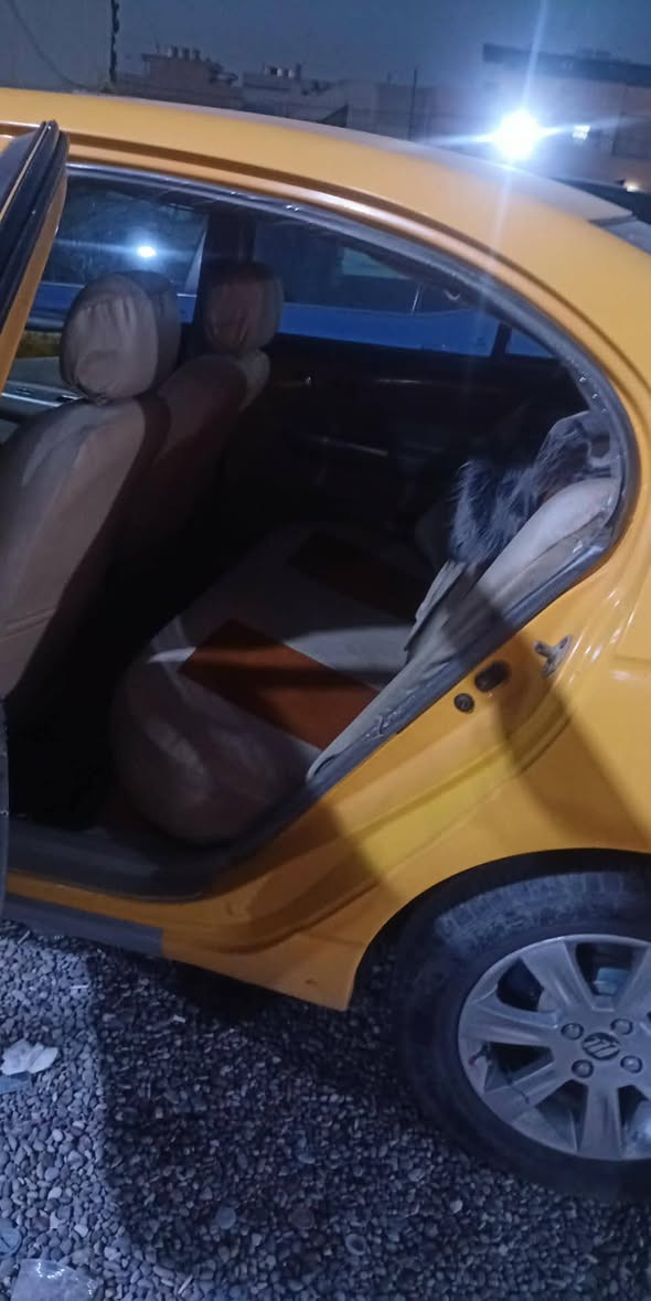 السلام عليكم 
ليفان 620 كير محرك كورلا رقم بغداد هزه جديده غرامات هيئه صفر كابون بانزين بيها الالكتروني 
طخمها تعبان والتبريد يعوزه راديتر مالته بيها تلكيطات معجون مال شارع السعر 39 وبيها مجال بسيط 
وترهم اقساط هم *********** بي واتساب
