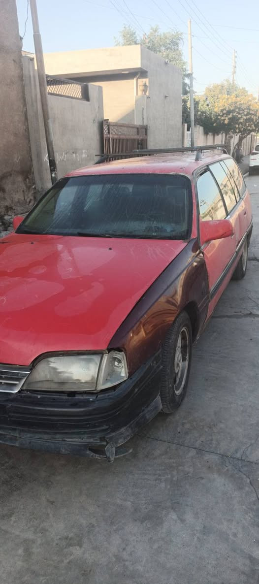 اوبل اوميكا ستيشن كير اوتماتيك محرك ٢٠ بيه بخار سقفيه بيه معجون رقم فحص كركوك سنويه خضره دفتر بانزين مابيه موديل ٩٣ سعر ١١ورقه بيها مجال مكان كركوك ***********/***********
