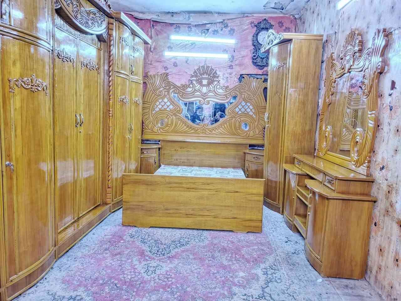 غرفه اخشاب ست ابواب ملحق للبيع السعر 700صاج الزاويه كنتوريه موديل حديث الدنك زان موديل مقوس العنوان بغداد وكو توصيل انتصال ***********متواجد وتساب
